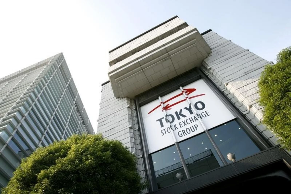Yaponiyanın Nikkei indeksi 3,2 faiz aşağı düşüb