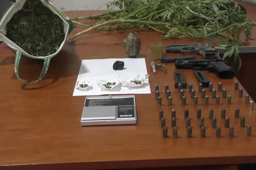 Abşeron sakinindən narkotik və silah götürülüb