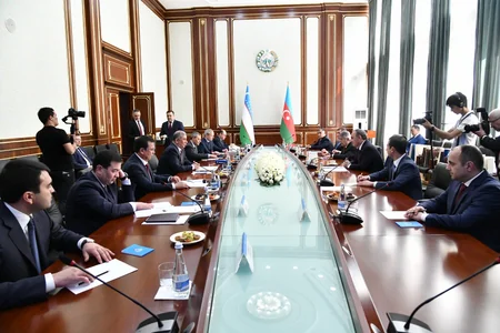 Kamran Əliyev Özbəkistanın Baş prokuroru ilə görüşüb