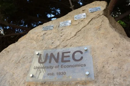 UNEC-də “Məzun Günü” keçirilib