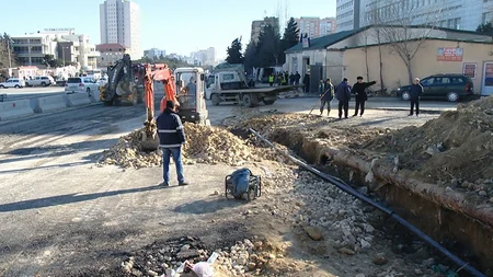 Bakının Moskva prospektinin köməkçi yolunda nəqliyyatın hərəkəti dəyişdirilir