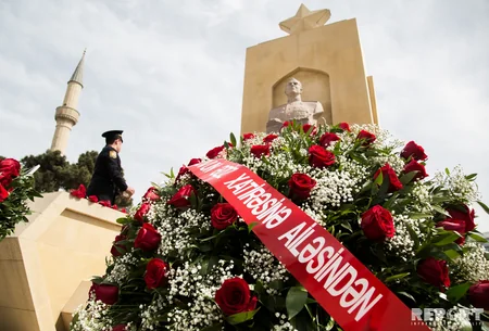 Qələbənin 73-cü ildönümü - FOTOREPORTAJ