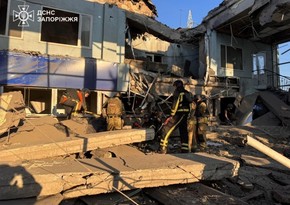В результате удара по автовокзалу в украинском Запорожье пострадали 19 человек