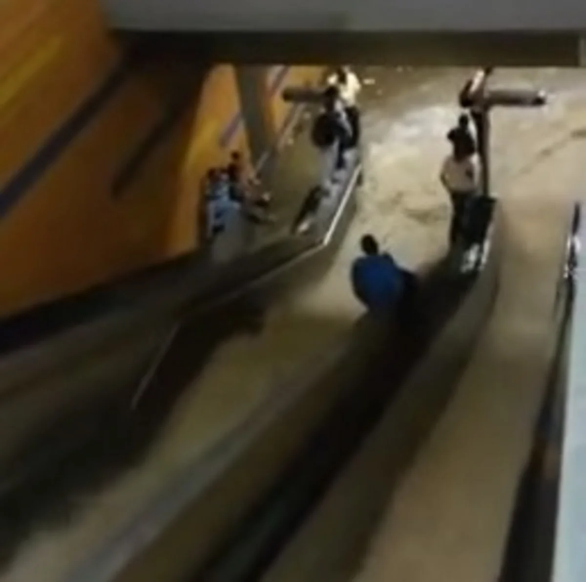 ​Karakasda metronu su basıb - VİDEO