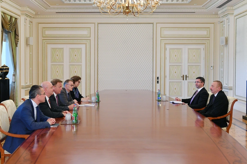 Президент Ильхам Алиев принял вице-президента Бундестага