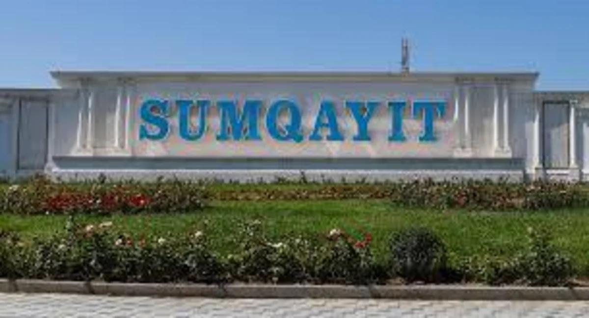 Sumqayıtda 14 yaşlı qız itkin düşüb - FOTO
