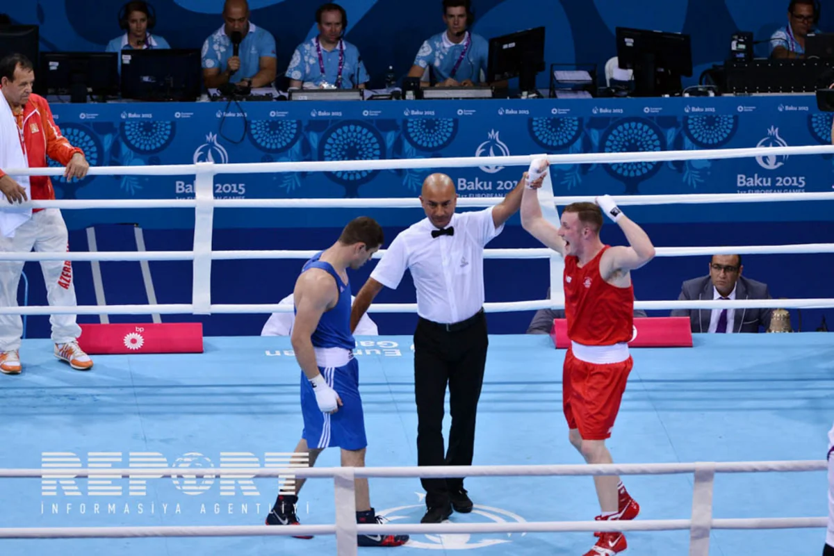​Azərbaycan boksçusu Bakı 2015də gümüş medal qazanıb