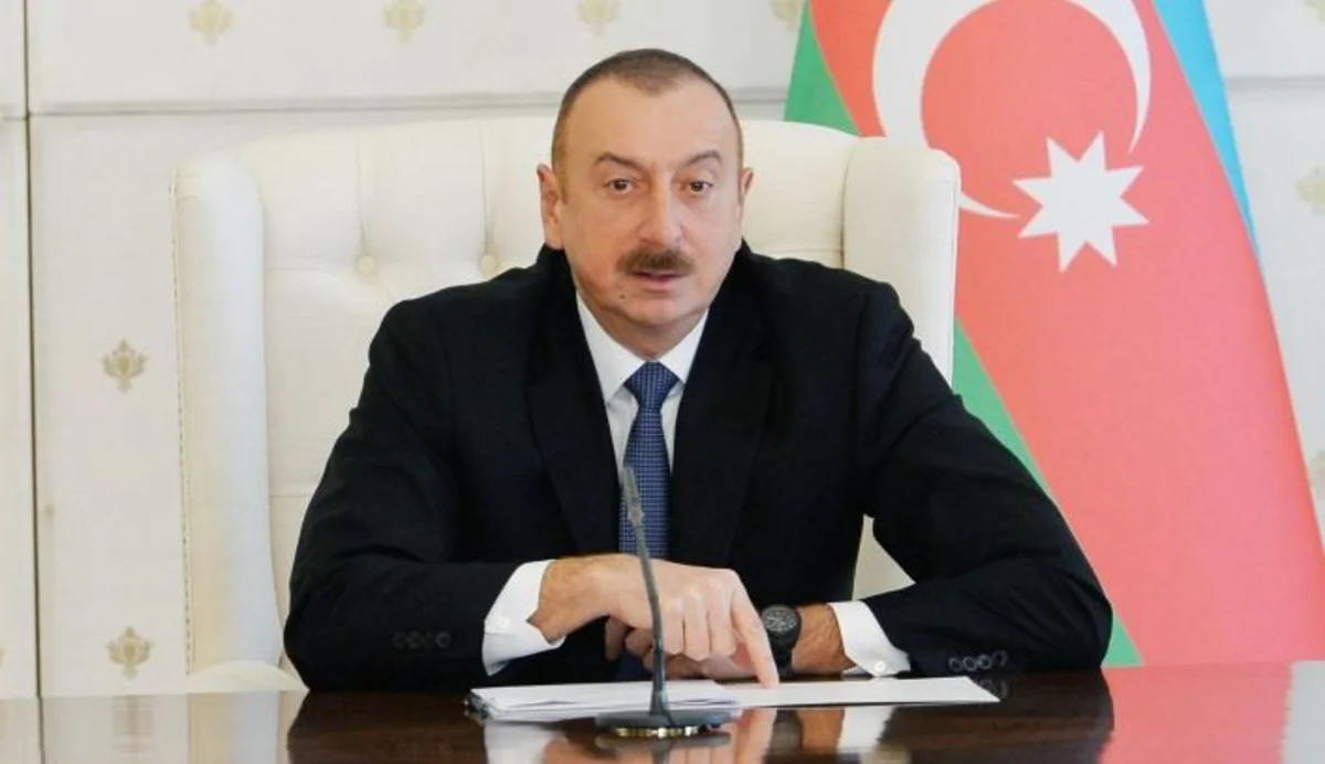 Prezident: Bilmirəm, sahibkarlar bu zavodları nəyə görə tikiblər, bəlkə pulları çox idi, bilmirdilər ki, pulları haraya yatırsınlar