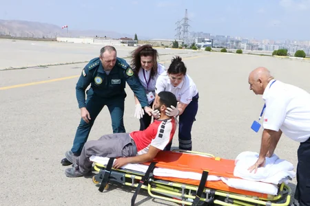 Laçında avtoqəza olub, yaralılar helikopterlə Bakıya gətirilib