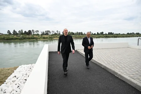 Президент Ильхам Алиев принял участие в открытии в Евлахе водоочистной установки