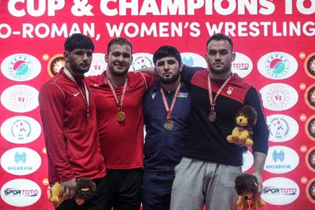 Azərbaycan güləşçiləri Çempionlar turnirində 10 medal qazanıblar
