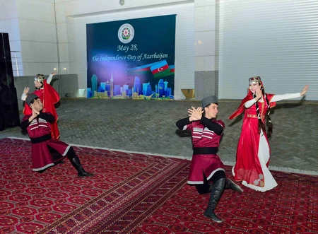 Türkmənistanda 28 May - Müstəqillik Günü qeyd olunub, COP29-un təqdimatı keçirilib