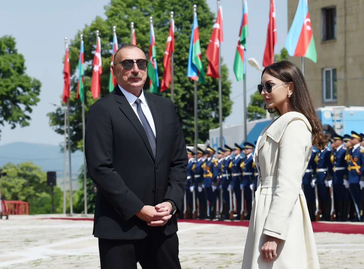 Milli Majlis congratulates President Ilham Aliyev and Mehriban Aliyeva