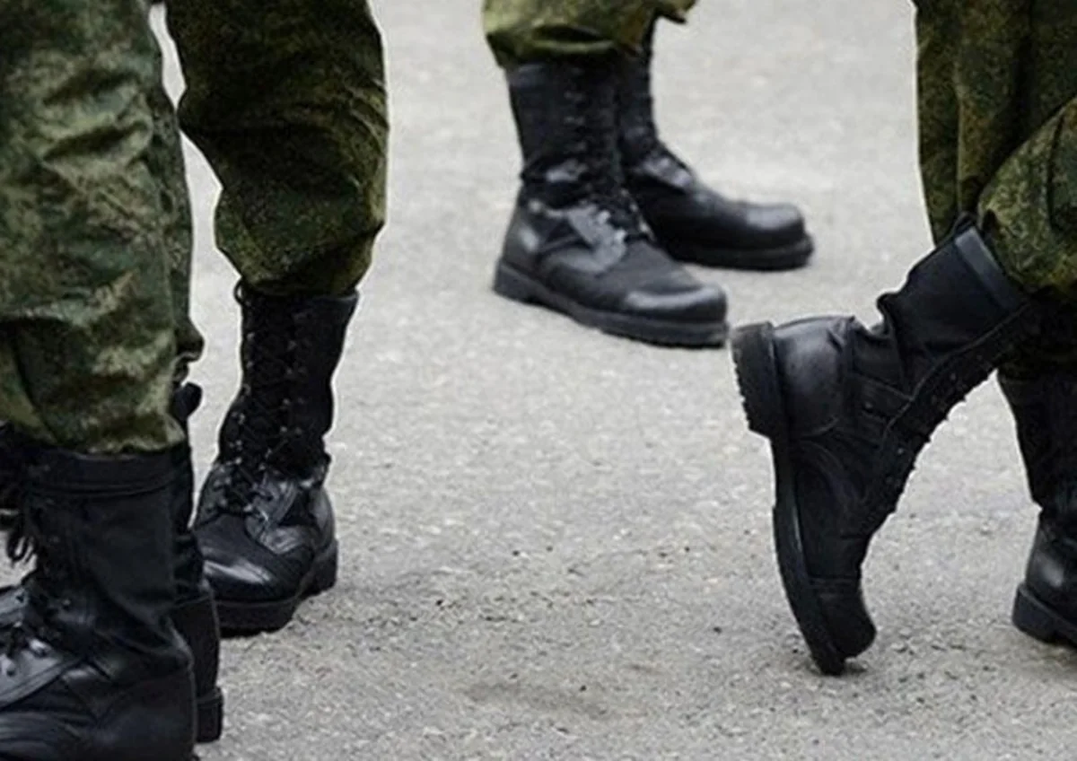 Ermənistanda hərbçi intihara cəhd edib