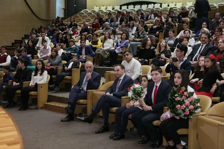 Azercell запустил мобильную версию горячей линии