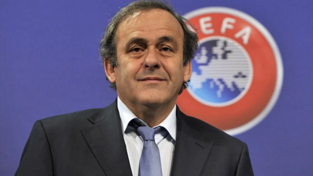 Mişel Platini FİFA prezidenti vəzifəsinə namizədliyini verəcək