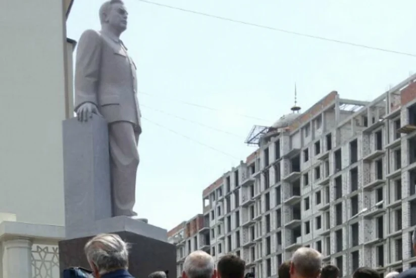 В Махачкале состоялось открытие памятника видному государственному деятелю Азизу Алиеву - ФОТО