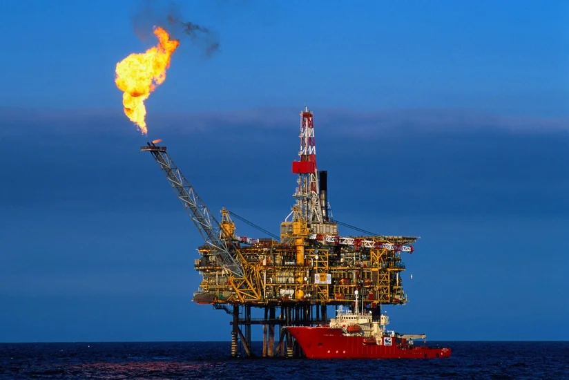 Цена на нефть Brent торгуется выше 55 долларов за баррель