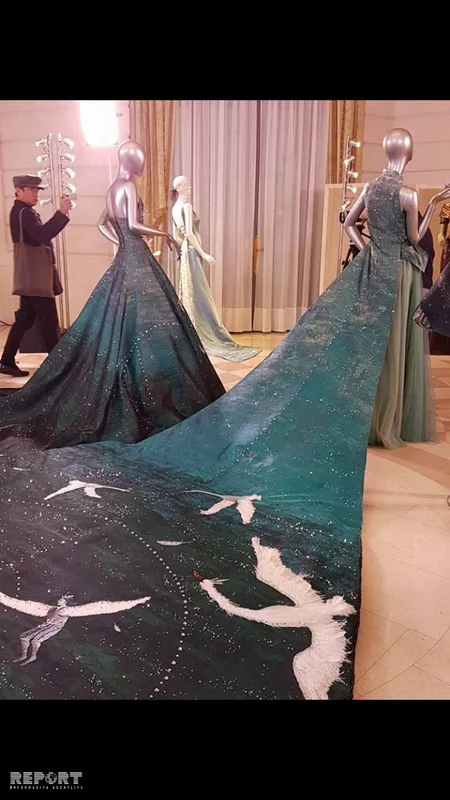 Parisdə azərbaycanlı modelyerin moda kolleksiyası nümayiş olunub - FOTO