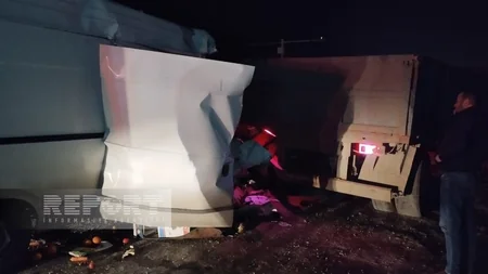 Kürdəmirdə “Ford” “KamAZ”a çırpılıb, ölən və yaralanan var