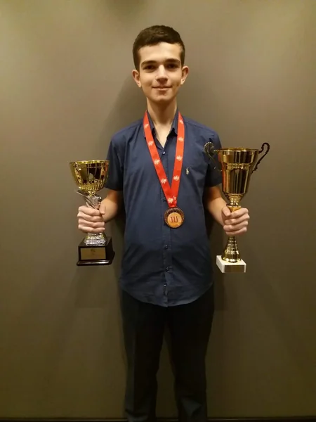 Azərbaycanlı məktəblilər Beynəlxalq Meqapolis olimpiadasında 5 medal qazanıblar