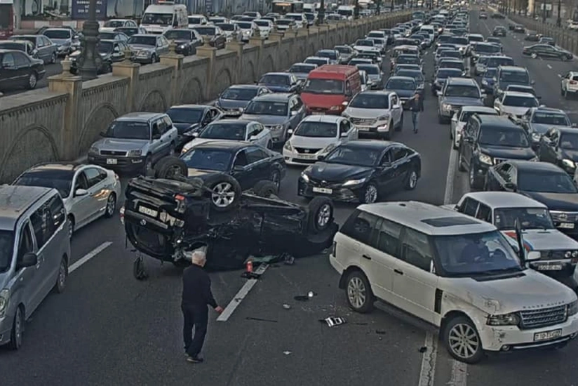 Bakıda ağır yol qəzası baş verib