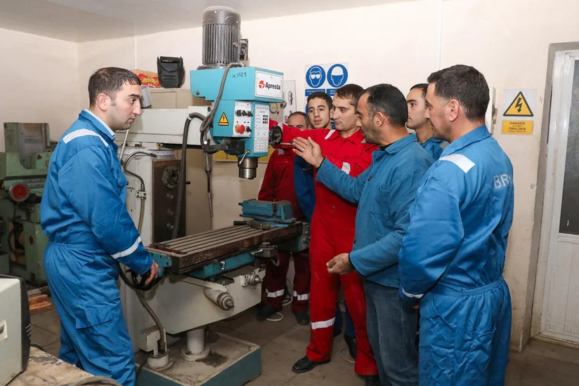 Peşə təhsili üzrə ixtisasların təsnifatında dəyişiklik edilib, yeni ixtisaslar yaradılıb