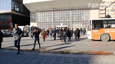 Bakıda işıqforun tələblərini pozan piyadalar - VİDEOREPORTAJ