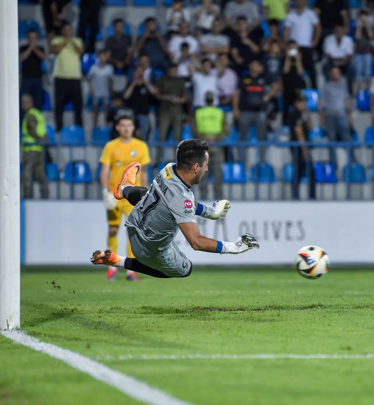 Zirənin qapıçısı: Təhlillərə əsasən ilk 3 penaltini hara vuracaqlarını bilirdim