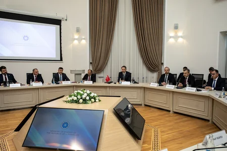 Azerbaijan, Türkiye mull export of 'green' energy