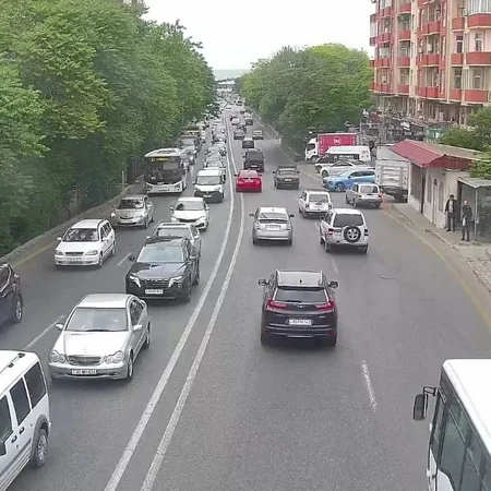 Bakının bir sıra yollarında tıxac var - SİYAHI