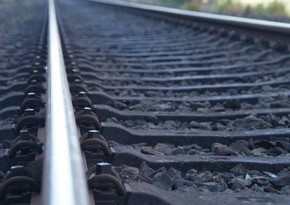 В Казахстане поезд насмерть сбил женщину на железнодорожной станции  