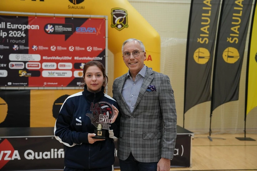 Azərbaycan voleybolçusu EEVZA çempionatında çıxışına görə fərqləndirilib