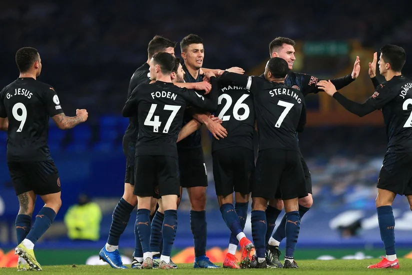 Mançester Siti inamlı qələbə ilə liderliyini möhkəmlətdi