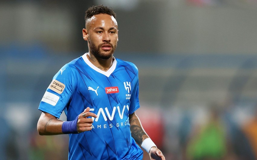 Neymar zədəsini sağaldaraq məşqləri bərpa edib