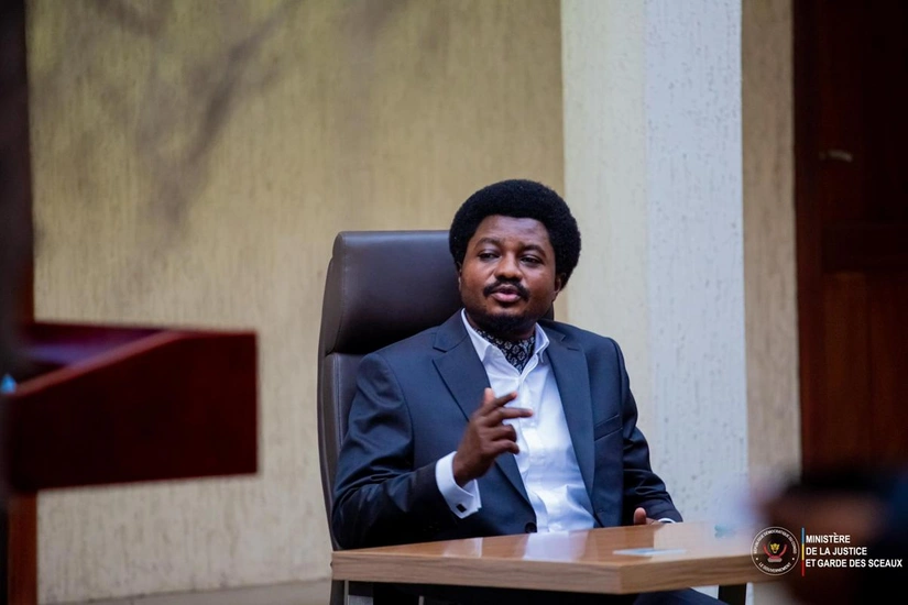 Konqonun ədliyyə nazirinə sui-qəsd cəhdi olub