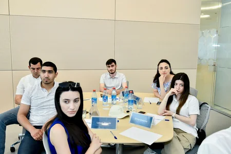 “Rəqəmsal mediada “storytelling” və müasir publisistika” mövzusunda təlimlərə başlanılıb