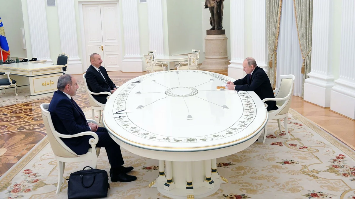 Putin invites Ilham Aliyev, Nikol Pashinyan to trilateral summit in Russia