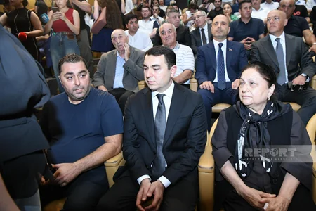Xalq artisti Arif Babayev I Fəxri xiyabanda dəfn olunub - YENİLƏNİB-2 - VİDEO