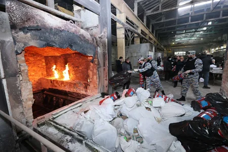 Azərbaycan gömrükçülərinin dövriyyədən götürdüyü 5,1 tondan çox narkotik məhv edilib