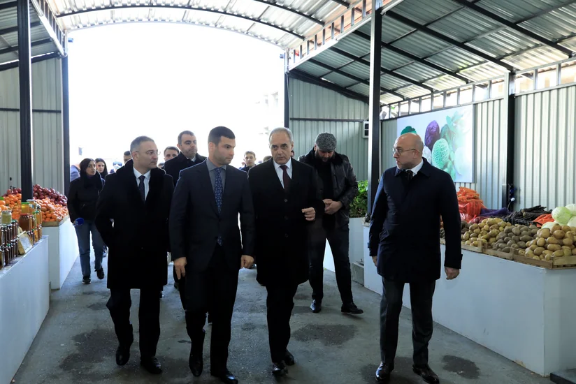 Bakının Binəqədi rayonunda aqrar məhsulların satış yarmarkası işə başlayıb