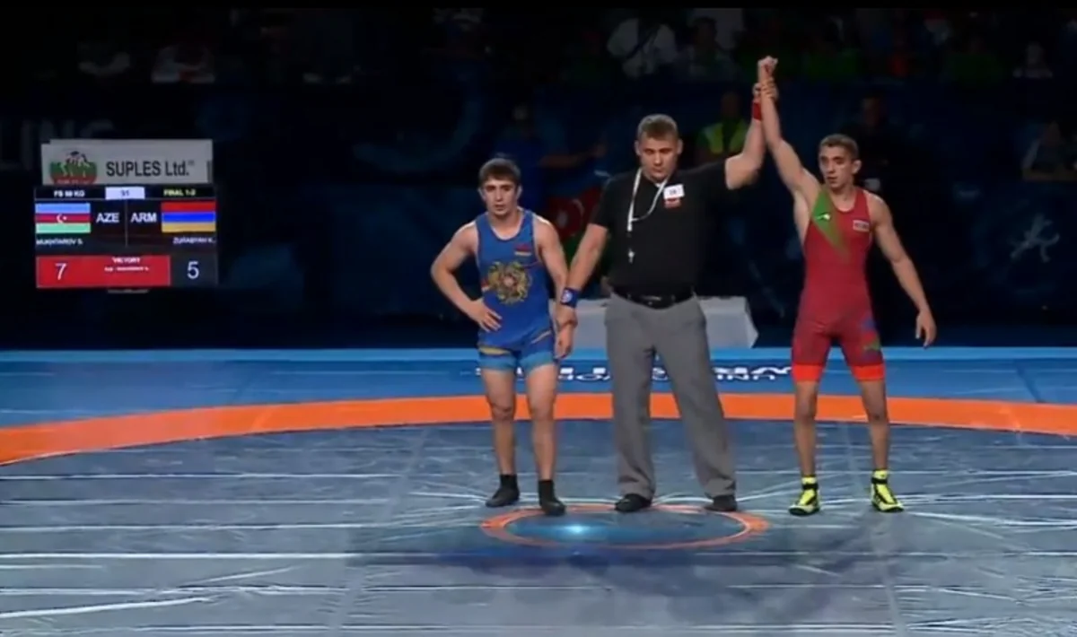 Şahin Muxtarov güləş üzrə gənclər arasında dünya çempionatında erməni rəqibini məğlub edərək qızıl medal qazanıb - FOTO - VİDEO