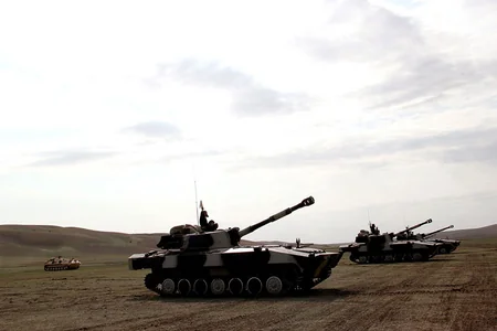 Commander training sessions held with artillerymen