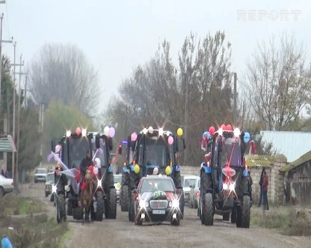 Ağcabədidə bəy qız evinə traktor karvanı ilə gedib - FOTO