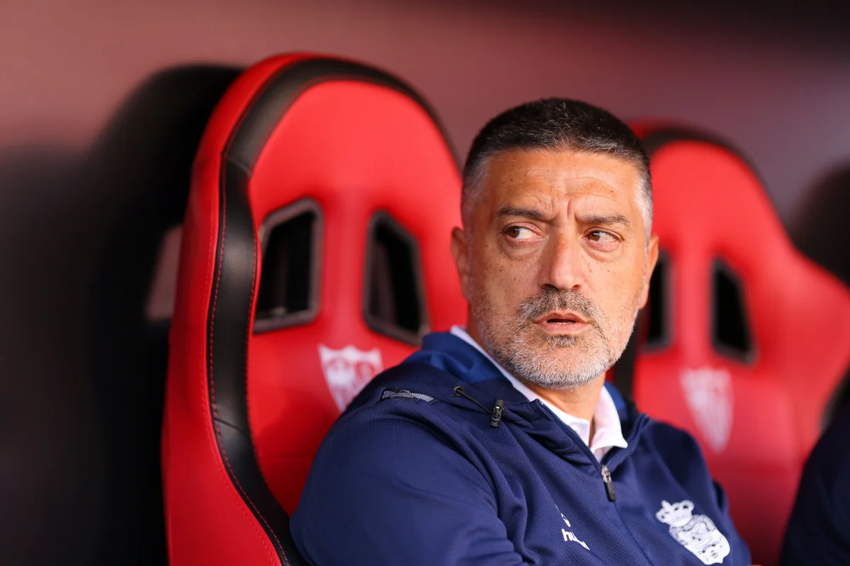 Sevilya baş məşqçisini istefaya göndərib