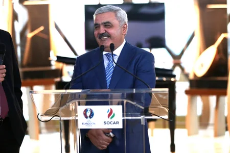 AVRO-2016 kubokunun Azərbaycan pavilyonunda nümayişindən - FOTOREPORTAJ