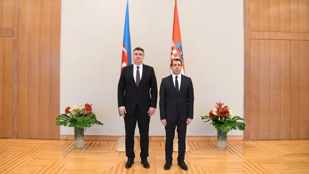 Azərbaycan səfiri etimadnaməsini Xorvatiya prezidentinə təqdim edib - FOTO
