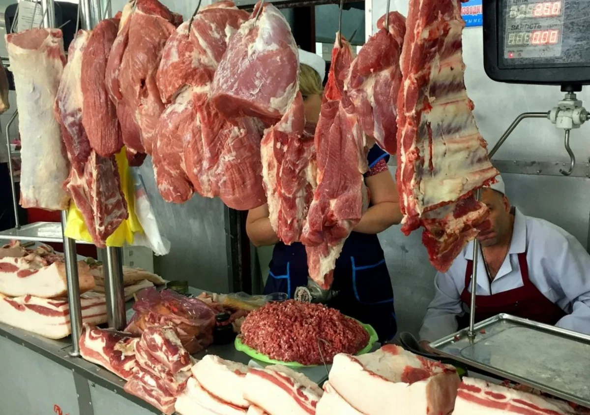 Bakıda aşkar edilmiş 430 kq şübhəli ətin tamamilə yararsız olduğu məlum olub