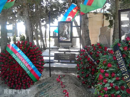 Söhrab Tahir II Fəxri xiyabanda dəfn edilib