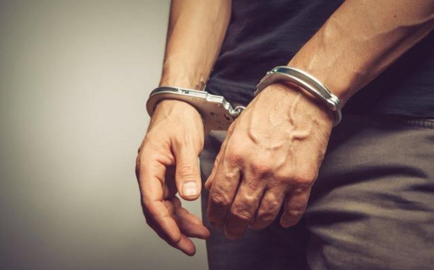 Bakıda polisin qanuni tələbinə əməl etməyən şəxs həbs edildi